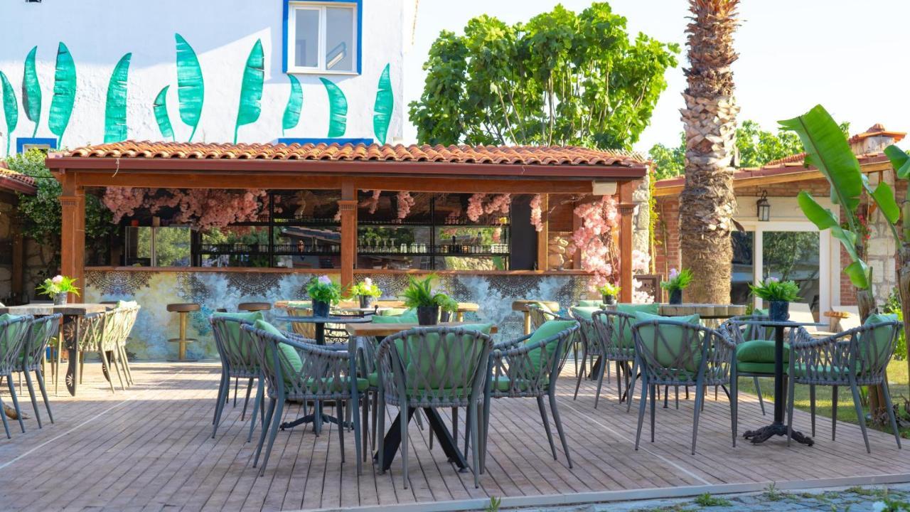 Etiz Hotels Alacati Cesme Bagian luar foto